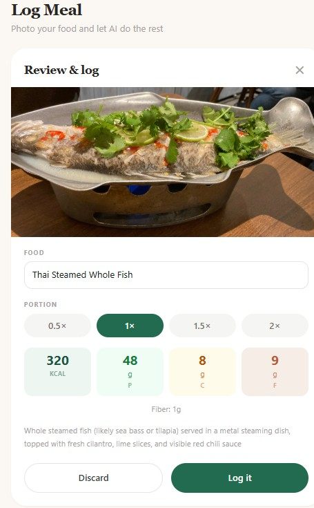 A meal photo with its estimated calories, protein, carbs and fat, ready to check and save.